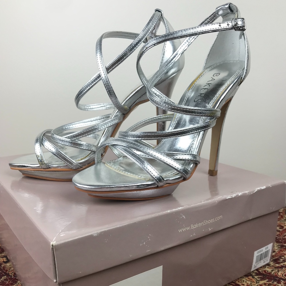 Bakers Shoes Jodi Silver High Heel Sandals NWT
